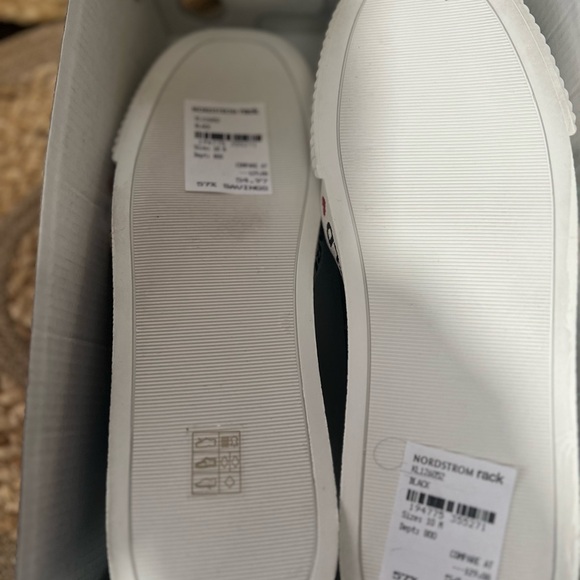 Karl Lagerfeld Paris Slip-On Black Sneakers - Picture 6 of 6